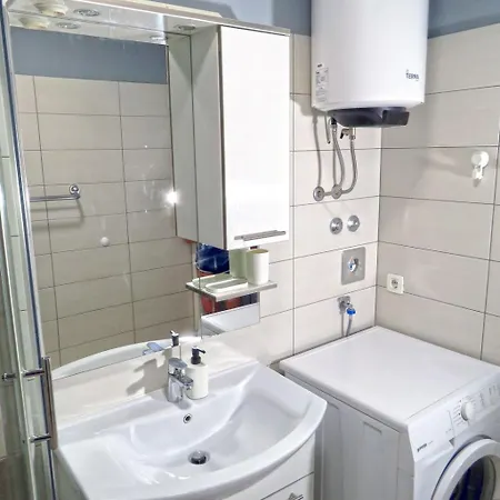 Sonniger Rueckzugsort Mit Privatparkplatz By Interhome Apartmán Split