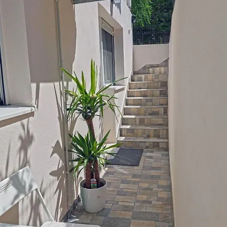 דירה Sonniger Rueckzugsort Mit Privatparkplatz By Interhome ספליט